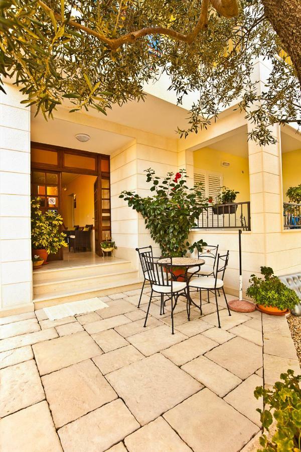 Vila Snjezana Tučepi Exterior foto